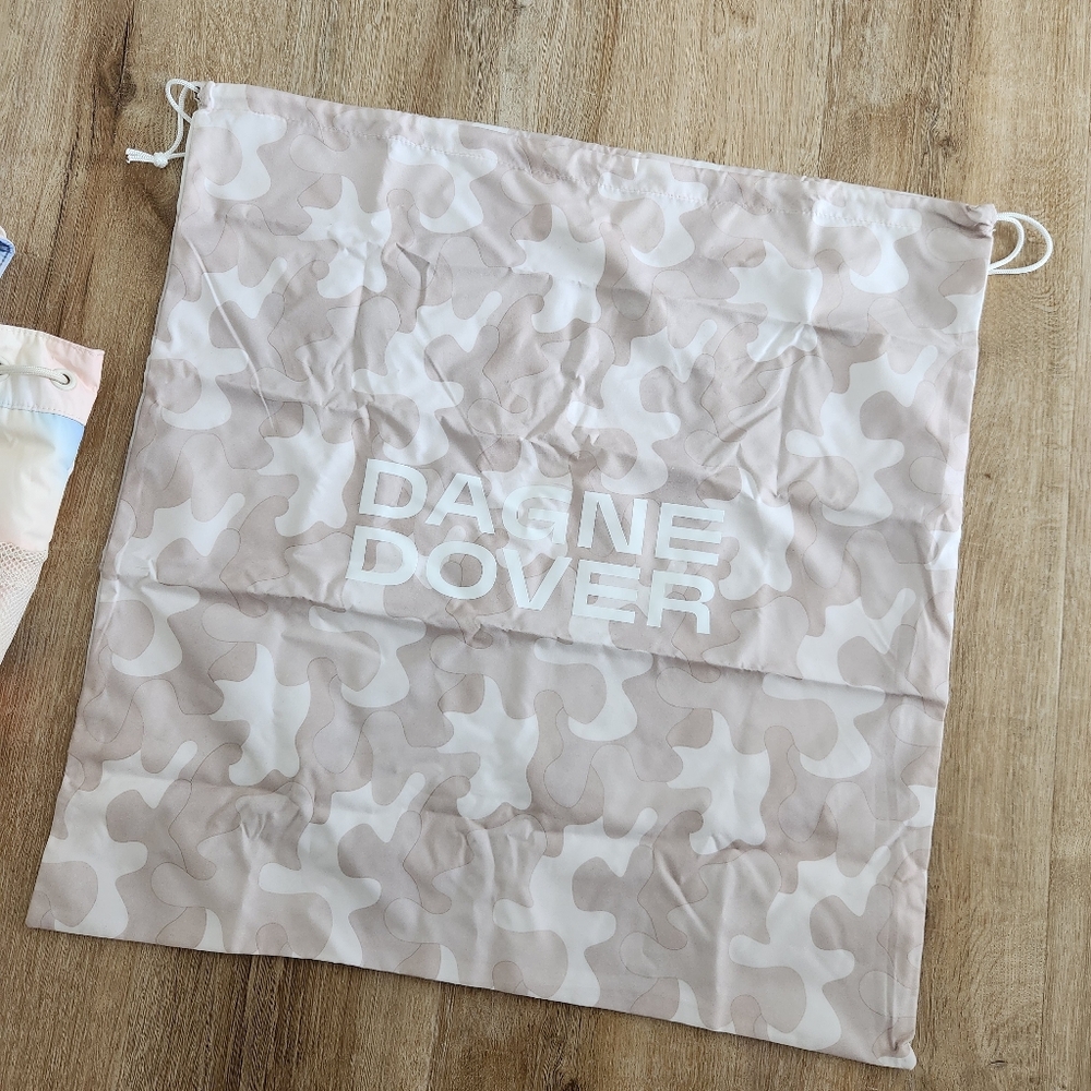 Dagne Dover Watercolor Nova Sling Bag - Picture 6 of 8